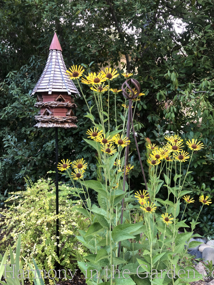 designing pollinator garden